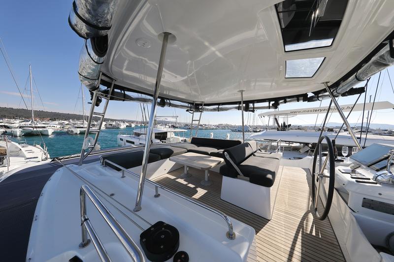 Book yachts online - catamaran - Lagoon 51 - owner version - SERENDIPITY - rent
