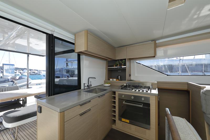 Book yachts online - catamaran - Lagoon 51 - owner version - SERENDIPITY - rent