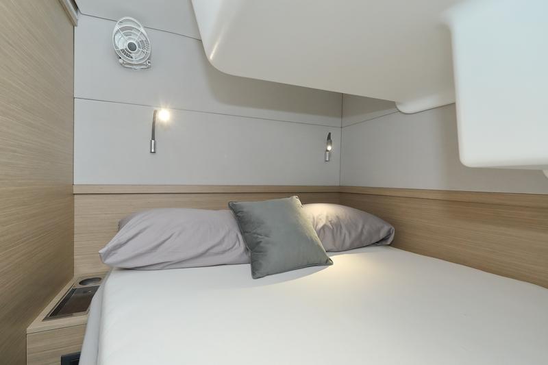 Book yachts online - catamaran - Lagoon 51 - owner version - SERENDIPITY - rent