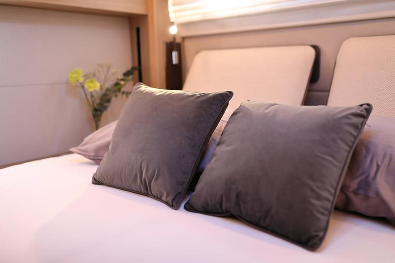 Book yachts online - catamaran - Lagoon 51 - owner version - SERENDIPITY - rent