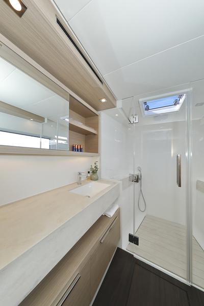 Book yachts online - catamaran - Lagoon 51 - owner version - SERENDIPITY - rent
