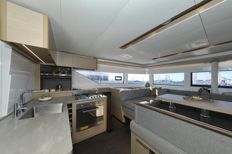 Book yachts online - catamaran - Lagoon 51 - owner version - SERENDIPITY - rent