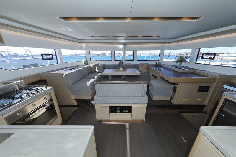 Book yachts online - catamaran - Lagoon 51 - owner version - SERENDIPITY - rent
