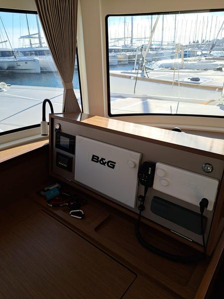 Book yachts online - catamaran - Lagoon 42 - LILA - NEW IN FLEET  - rent