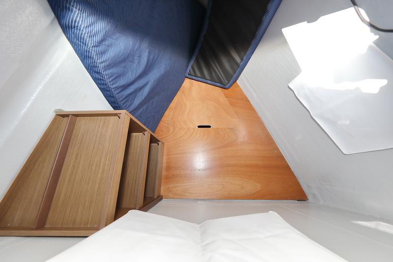 Book yachts online - catamaran - Lagoon 46 - WHY NOT - rent