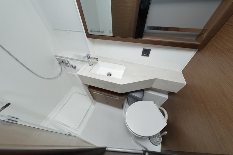 Book yachts online - catamaran - Lagoon 46 - WHY NOT - rent