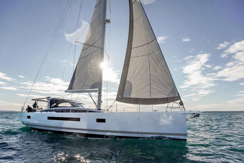 Book yachts online - sailboat - Jeanneau 65 - Uranos - rent