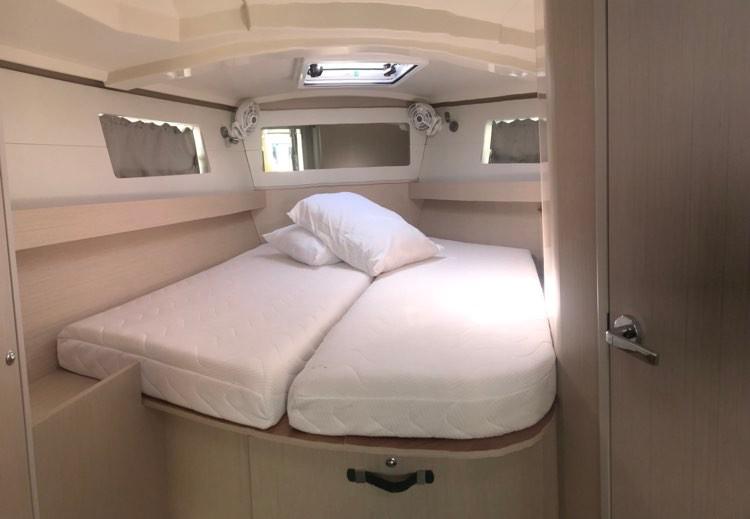 Book yachts online - sailboat - Oceanis 41.1 - Ioanna - rent