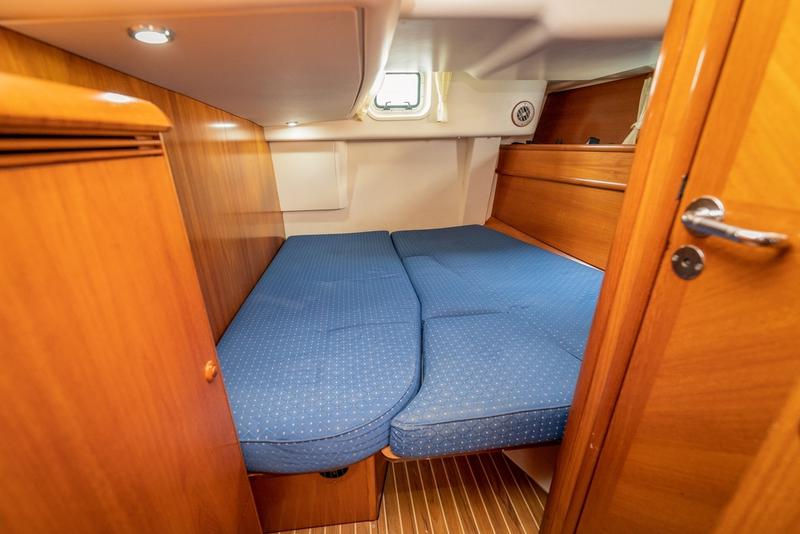 Book yachts online - sailboat - Sun Odyssey 54DS - Vanilla - rent