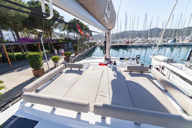 Book yachts online - catamaran - Bali Catspace - Sail Spica - rent