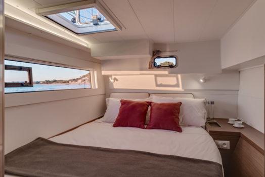 Book yachts online - catamaran - Lagoon 40 - Sail Castor - rent