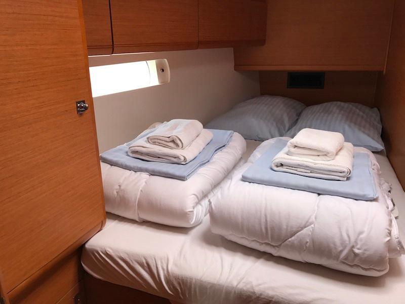 Book yachts online - sailboat - Sun Odyssey 519 - ALF - rent