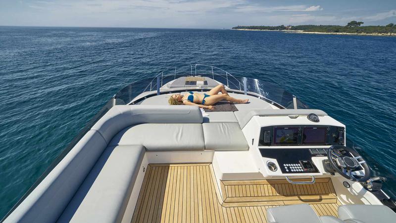 Book yachts online - motorboat - Sunseeker Manhattan 55 (2022) - Apolo - rent