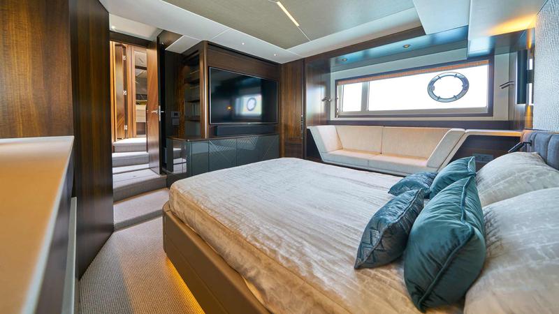 Book yachts online - motorboat - Sunseeker Manhattan 55 (2022) - Apolo - rent