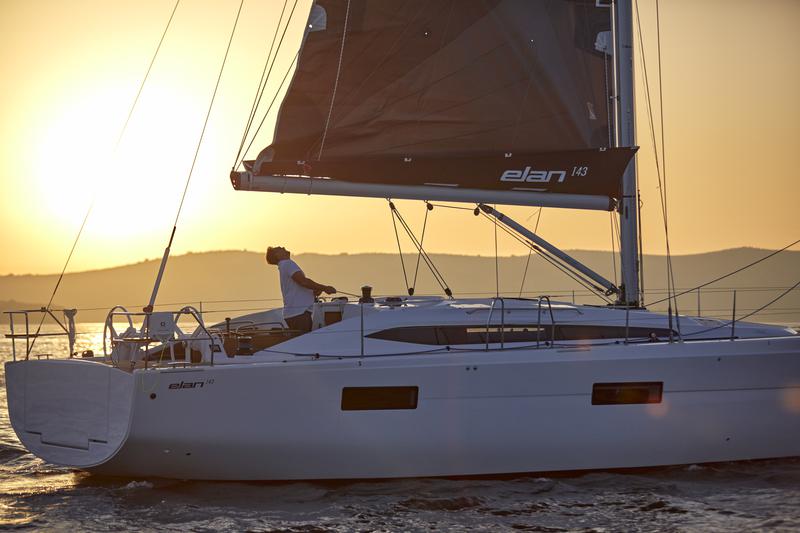 Book yachts online - sailboat - Elan Impression 43 NEW - ZARA - rent