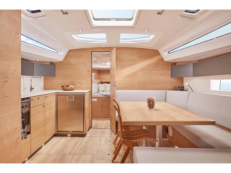 Book yachts online - sailboat - Elan Impression 43 NEW - SUPREME - rent