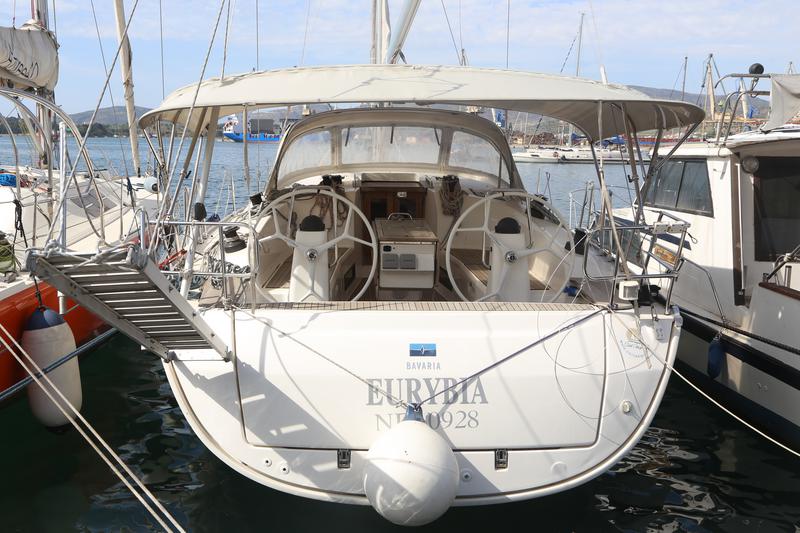 Book yachts online - sailboat - Bavaria Cruiser 40 - Eurybia - rent