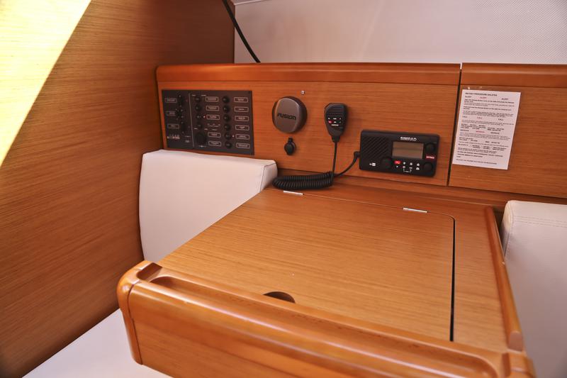 Book yachts online - sailboat - Sun Odyssey 33i - Galateia - rent