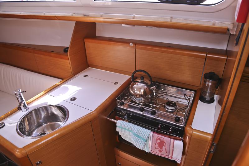 Book yachts online - sailboat - Sun Odyssey 33i - Galateia - rent