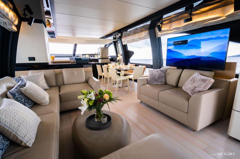 Book yachts online - motorboat - Azimut 72 Fly - Mineira - rent
