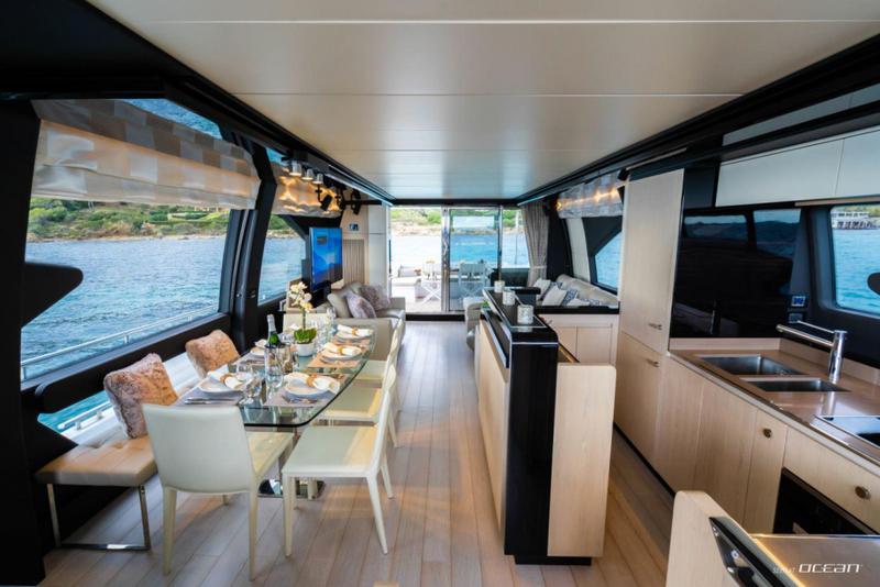 Book yachts online - motorboat - Azimut 72 Fly - Mineira - rent