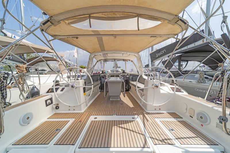 Book yachts online - sailboat - Oceanis 41.1 - SILVER ANGEL - rent