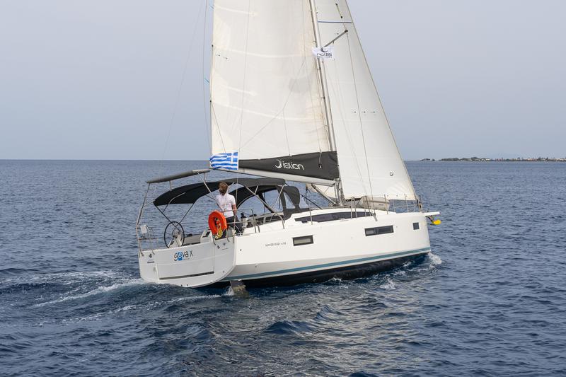 Book yachts online - sailboat - Sun Odyssey 410 - GEVA X - rent