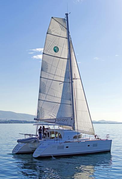 Book yachts online - catamaran - Lagoon 380 S2 - Cataki - rent