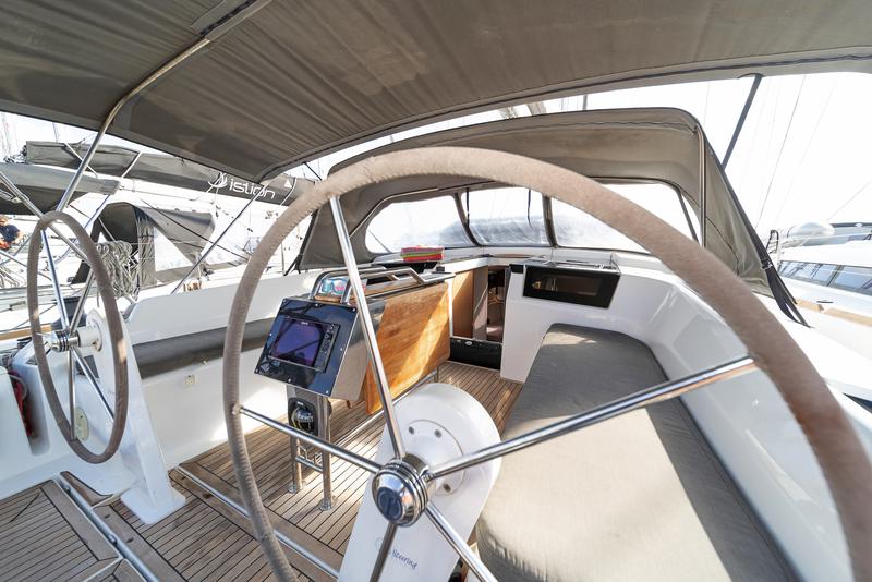 Book yachts online - sailboat - Hanse 418 - AZUR - rent
