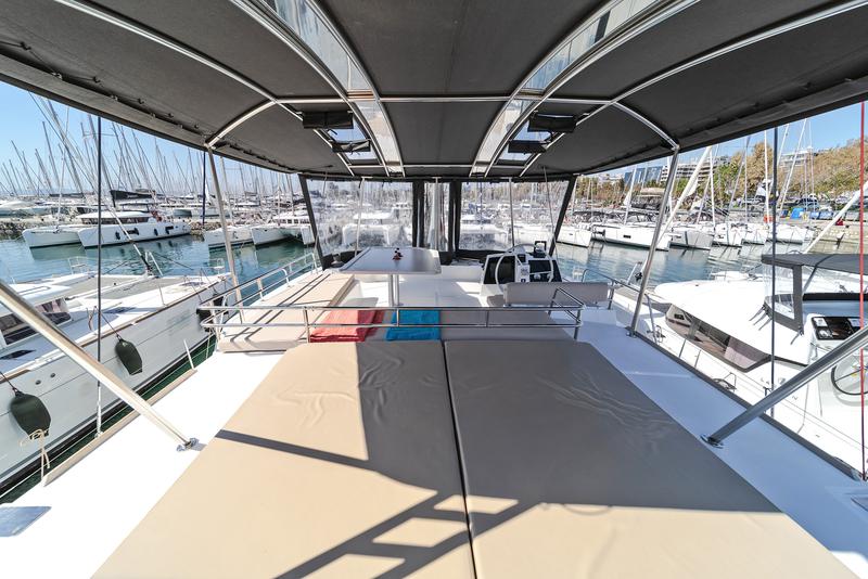 Book yachts online - catamaran - Bali 4.8 A/C &amp; GEN &amp; WM - ABOUT TIME - rent
