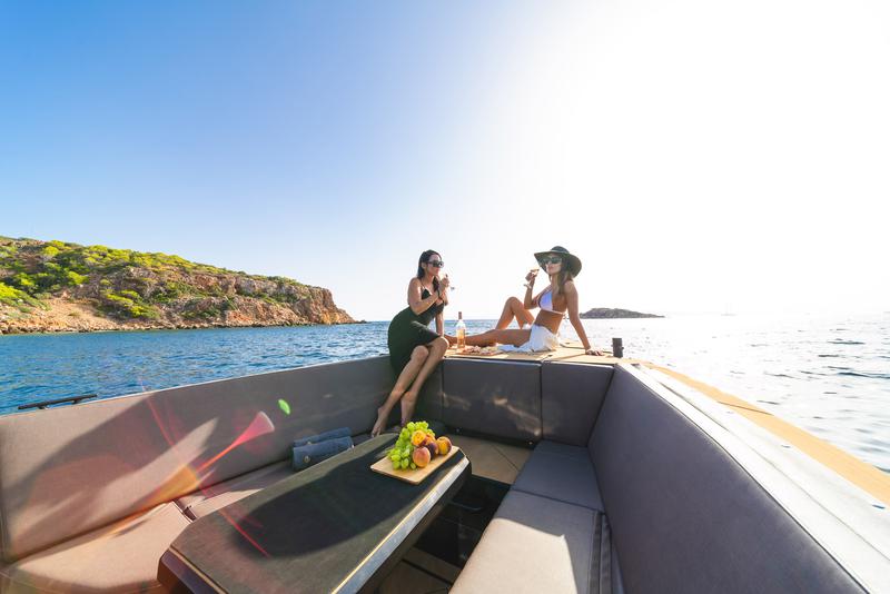 Book yachts online - motorboat - Rafnar 1200 Leisure - ENIGMA (SKIPPERED) - rent