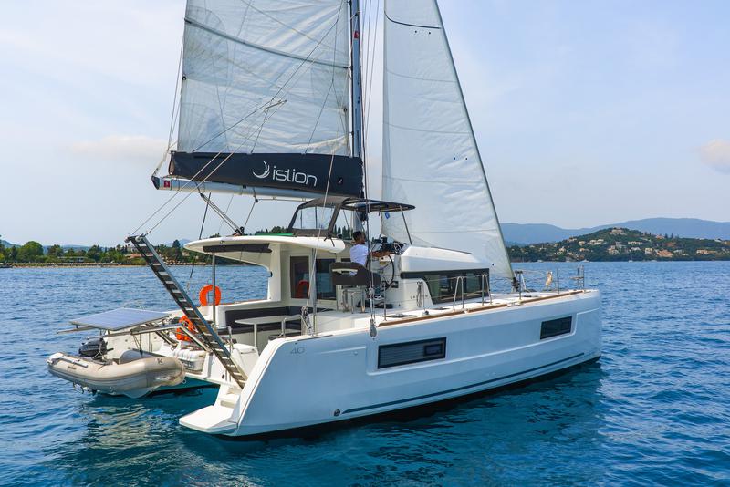 Book yachts online - catamaran - Lagoon 40 - BELLA MARE - rent