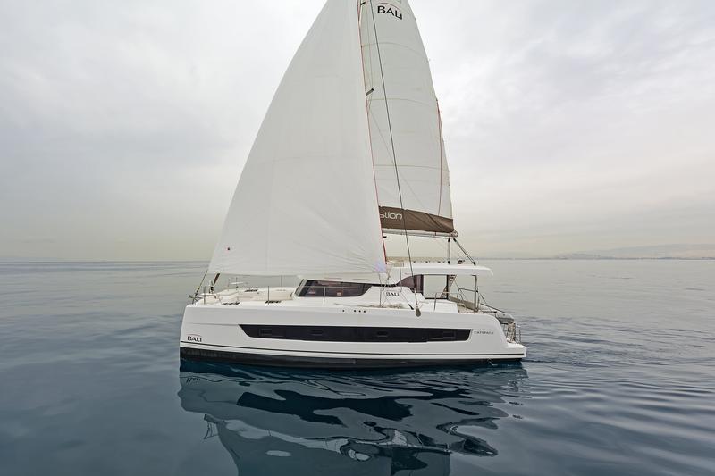 Book yachts online - catamaran - Bali Catspace - MEDITEO - rent