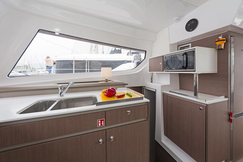 Book yachts online - catamaran - Bali Catspace - MEDITEO - rent