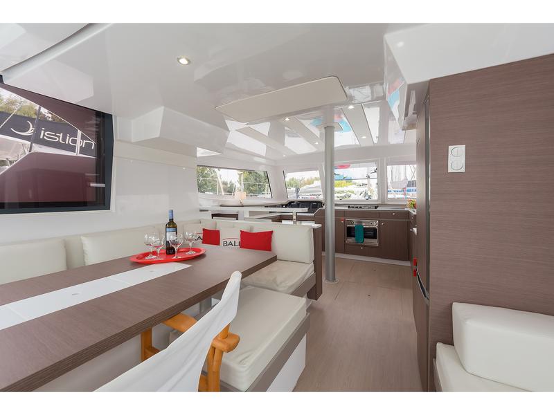 Book yachts online - catamaran - Bali Catspace - MEDITEO - rent