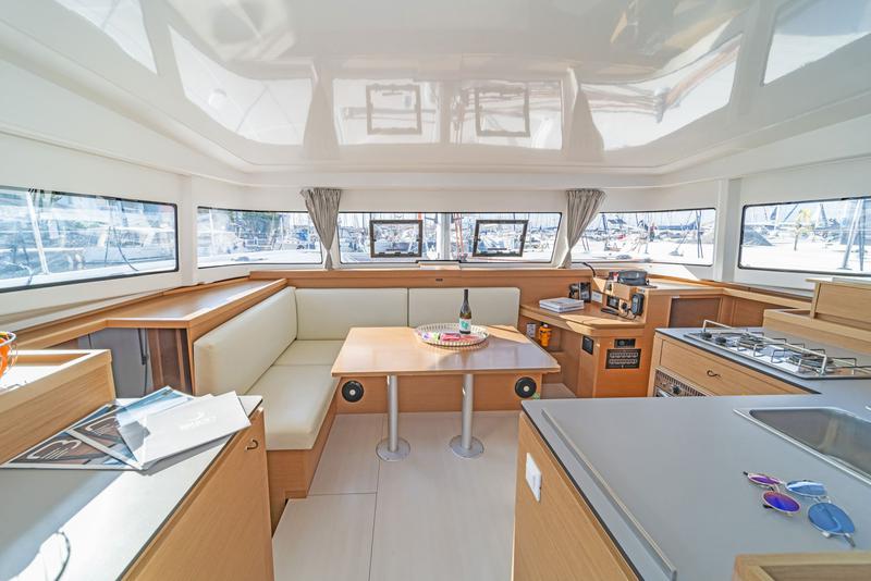Book yachts online - catamaran - Excess 11 - OKIROI - rent