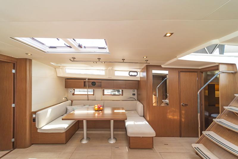 Book yachts online - sailboat - Oceanis 51.1 (5+1 cab) A/C &amp; GEN - CARPE DIEM - rent