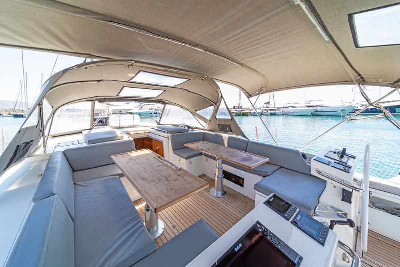 Book yachts online - sailboat - Bavaria C57 A/C &amp; GEN &amp; WM - Seacret - rent