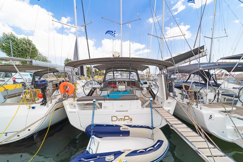 Book yachts online - sailboat - Dufour 530 AC &amp; GEN &amp; WM - DIMPA - rent