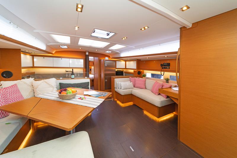 Book yachts online - sailboat - Dufour 530 AC &amp; GEN &amp; WM - DIMPA - rent