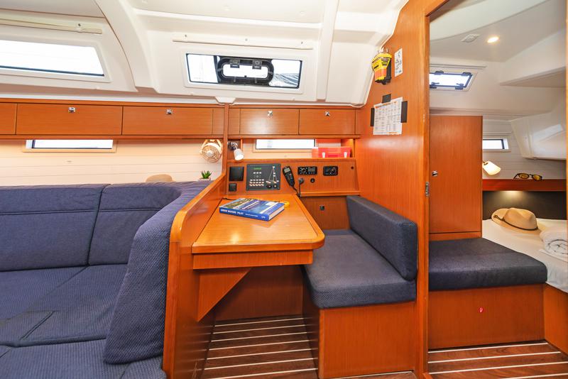 Book yachts online - sailboat - Bavaria Cruiser 41 - BLUE PEARL - rent