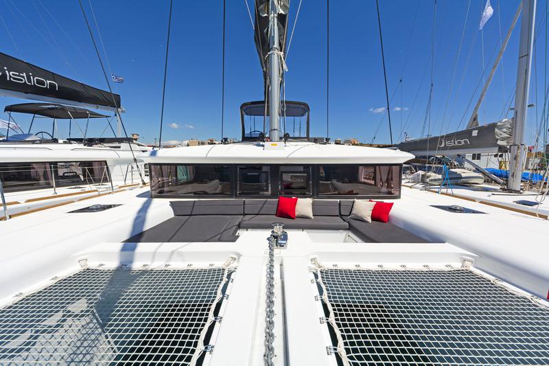 Book yachts online - catamaran - Lagoon 450  Fly A/C &amp; GEN (4 wc) - ALEX JR. - rent
