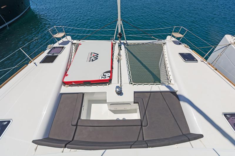 Book yachts online - catamaran - Lagoon 450  Fly A/C &amp; GEN (4 wc) - ALEX JR. - rent