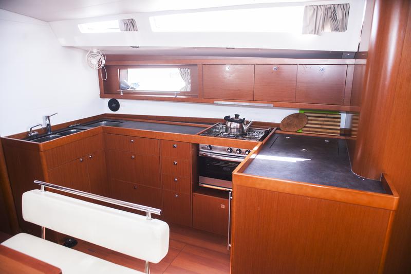 Book yachts online - sailboat - Oceanis 48 - Annita - rent