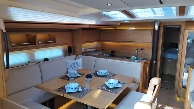 Book yachts online - sailboat - Dufour 56 Exclusive 2019 - Nakupenda - rent