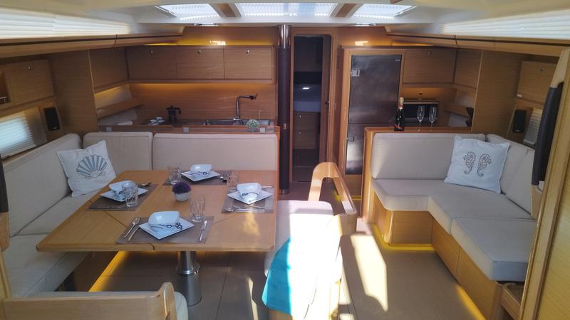 Book yachts online - sailboat - Dufour 56 Exclusive 2019 - Nakupenda - rent