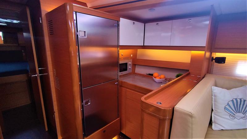 Book yachts online - sailboat - Dufour 56 Exclusive - Morisia - rent
