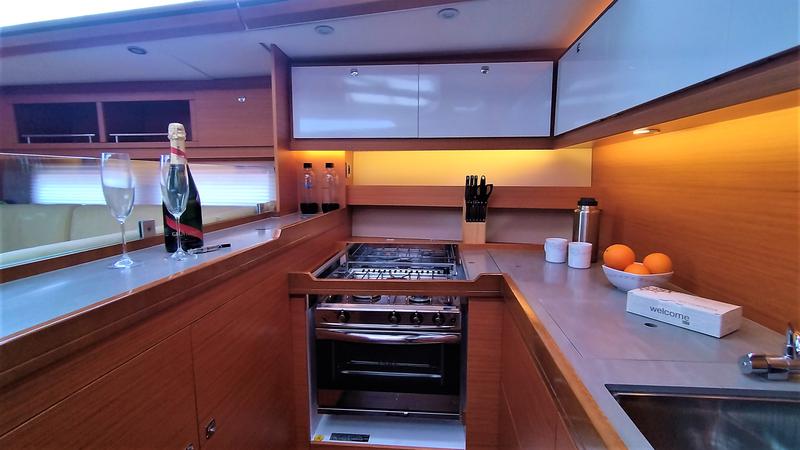 Book yachts online - sailboat - Dufour 56 Exclusive - Morisia - rent