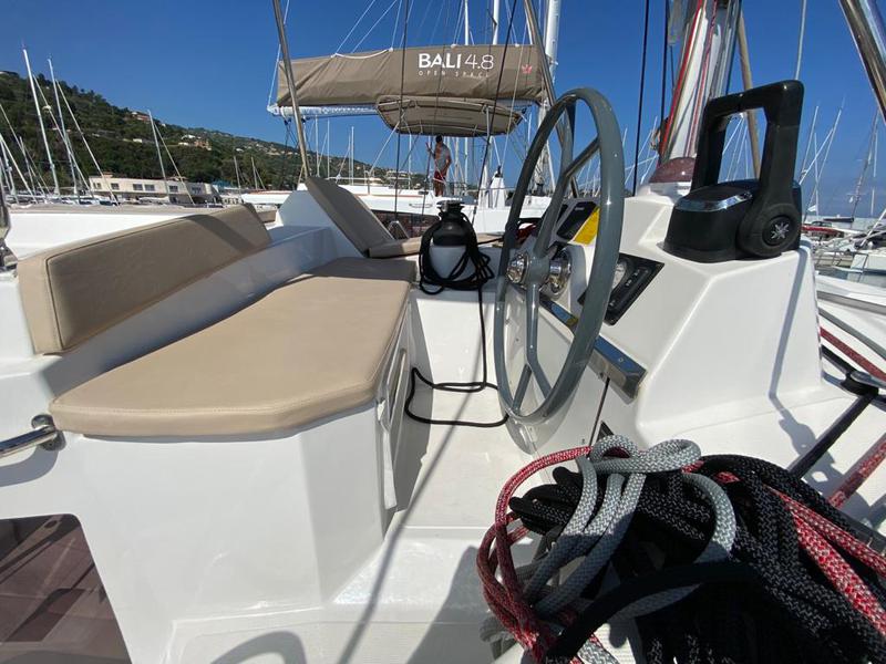 Book yachts online - catamaran - Bali 4.1 - no name - rent