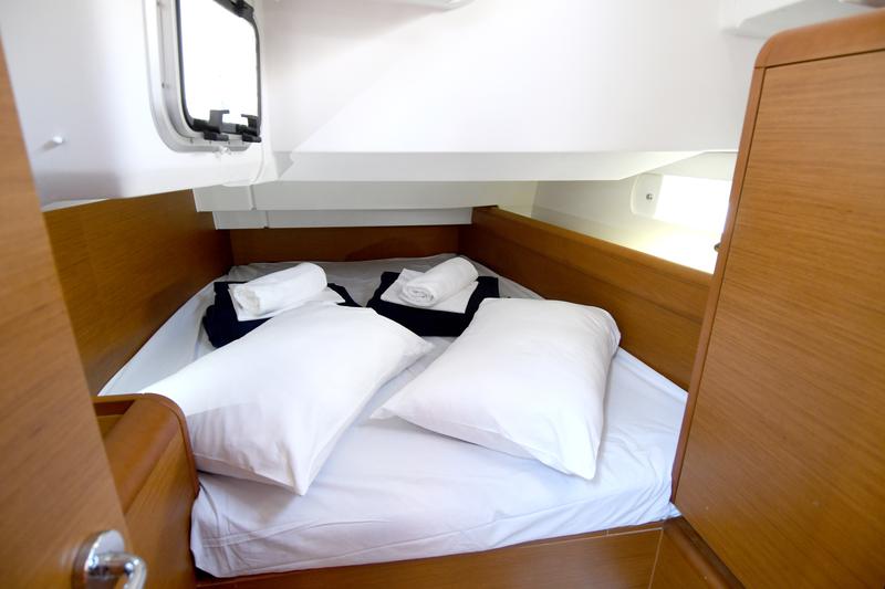 Book yachts online - sailboat - Sun Odyssey 419 - Kiss Kiss - rent